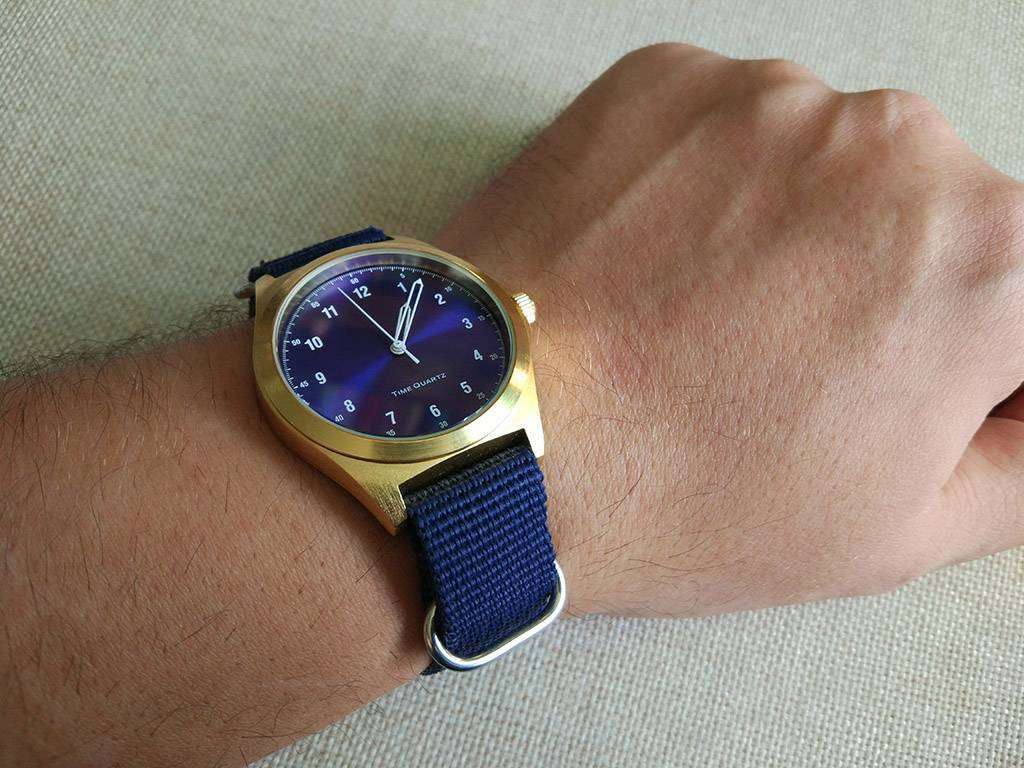 Aliexpress: Нарядные  часы  с циферблатом «синий металлик»