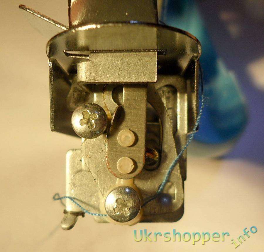 TinyDeal: Portable Clothes Fabrics Sewing Machine