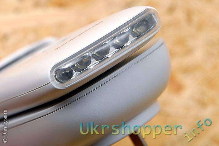 DealExtreme: Аварийный аккумуляторный фонарик с ночником HuntKey WX01-220