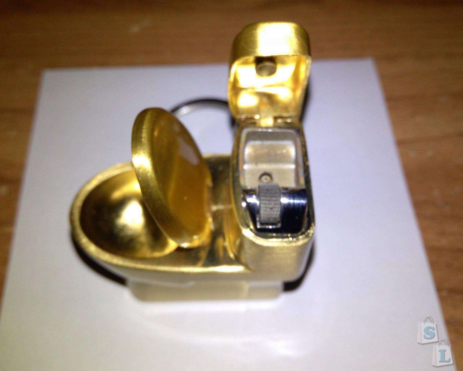TinyDeal: Зажигалка - золотой унитаз, почти! Или прикурить от унитаза!