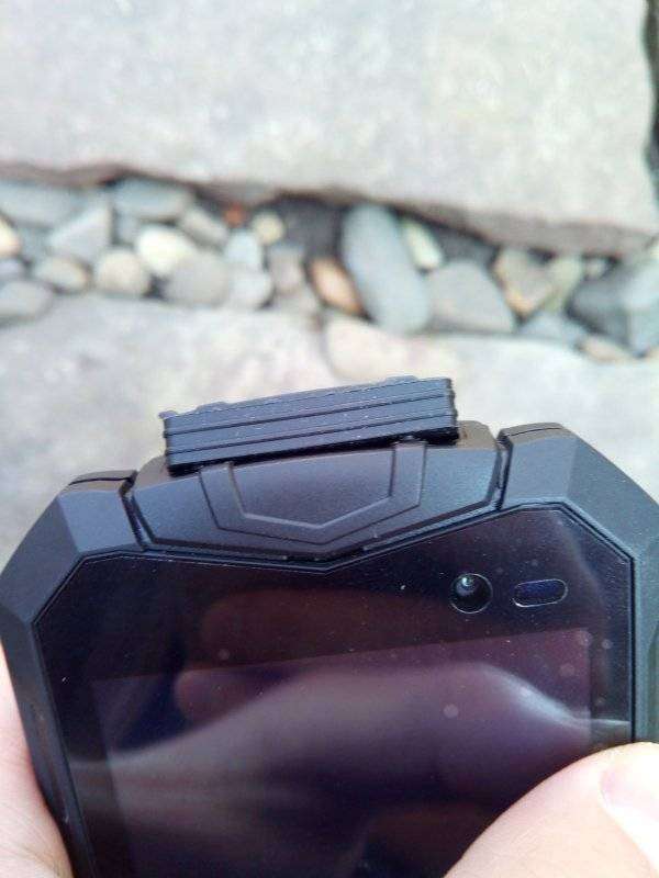 TomTop: Смартфон Geotel A1 Защищенный крепыш с батареей в неделю