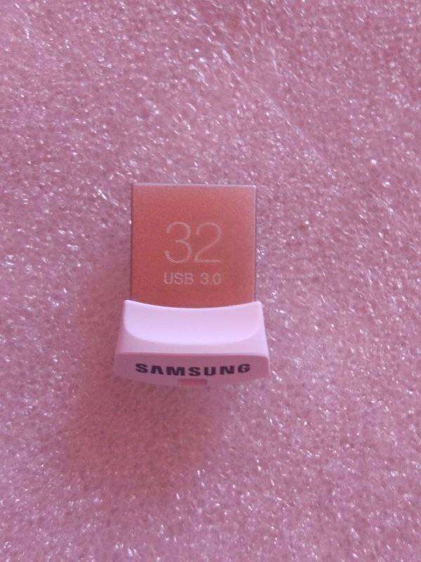 TomTop: Нано обзор пико/фемто-флешки Samsung FIT 32G USB 3.0