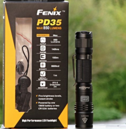 Карманный фонарь Fenix PD35 960LM. Сравнение по мощности с Fenix BC30R.